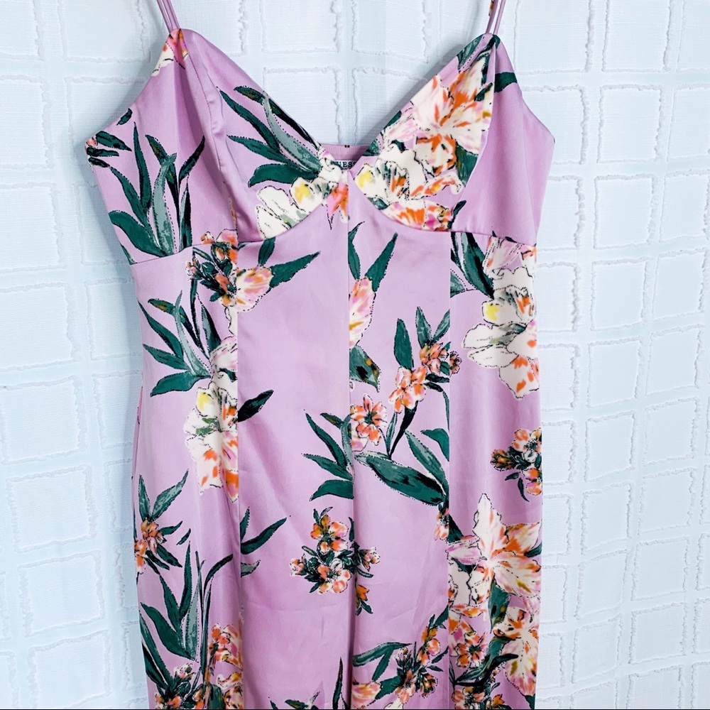 Guess LEIGH FLORAL JUMPSUIT Lavender size 10 - Picture 7 of 14